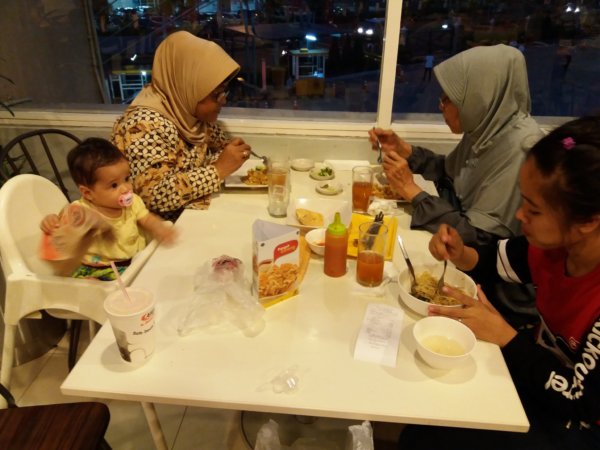 Böjtmegtörő vacsora