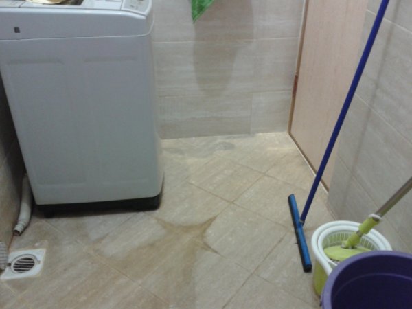 indonéz fürdőszoba padlója